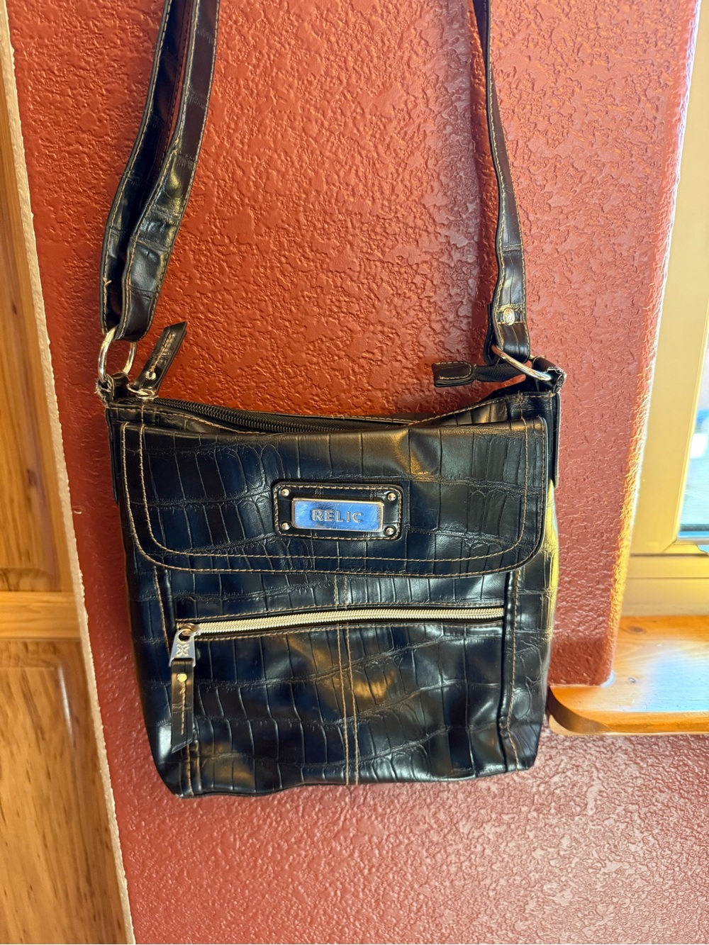 Relic Black Croc-Embossed Crossbody Messenger Bag